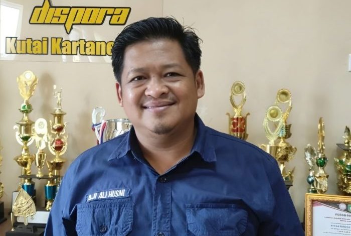 Kepala Dispora Kukar, Aji Ali Husni