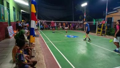Pertandingan Bulutangkis di salah satu desa di Kukar