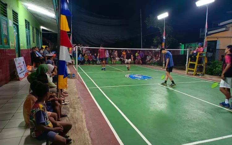 Pertandingan Bulutangkis di salah satu desa di Kukar