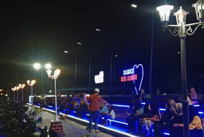 Suasana Teras Kota Bangun Bersinar