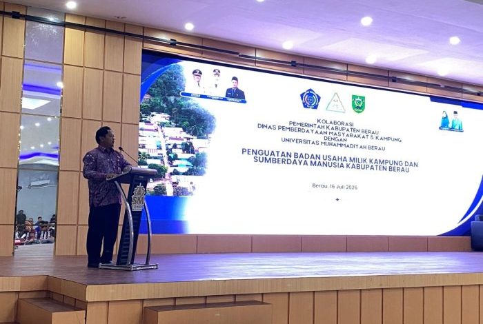 Sekretaris Daerah Berau Muhammad Said saat membuka acara penguatan BUMK dan peningkatan SDM di SM Tower, Kamis (16/7/2026).