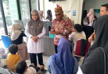 Bupati Berau Sri Juniarsih Mas dan Kepala Perwakilan BKKBN Kalimantan Timur, Sunarto meninjau pelayanan KB di Puskesmas Tanjung Redeb dan Puskesmas Bugis, Rabu (22/7/2026).
