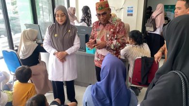 Bupati Berau Sri Juniarsih Mas dan Kepala Perwakilan BKKBN Kalimantan Timur, Sunarto meninjau pelayanan KB di Puskesmas Tanjung Redeb dan Puskesmas Bugis, Rabu (22/7/2026).
