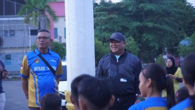 Wakil Bupati Berau melepas atlet takwondo di Tribun GOR Pemuda, Tanjung Redeb, Jumat (24/7/2026) pagi. Mereka akan berlaga pada Kejuaraan Taekwondo Bupati Malinau Cup VI.