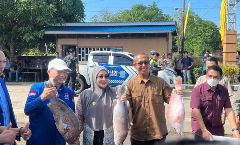 Bupati Berau Sri Juniarsih Mas terus mendorong Program Gerakan Ikan Murah.