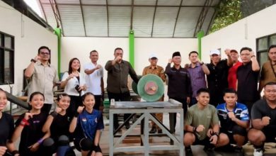 Ketua KONI Kalimantan Timur, H. Anderiy Syachrum meninjau kondisi SKOI Kaltim di Kompleks Gelanggang Olahraga (GOR) Utama Palaran, Samarinda, Selasa (21/7/2026).