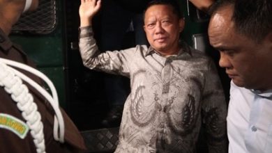 Mantan Jampidsus, Febrie Adriansyah resmi ditahan Kejaksaan Agung (Kejagung)