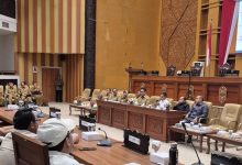 Rapat pembahasan Rancangan Anggaran Pendapatan dan Belanja Daerah (RAPBD) Kota Samarinda tahun 2027 di Gedung DPRD Kota Samarinda, Selasa (11/8/2026).