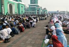 Salat Istisqa di Halaman Masjid Agung Baitul Hikmah, Rabu (2/9/2026) pagi.