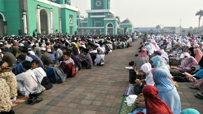 Salat Istisqa di Halaman Masjid Agung Baitul Hikmah, Rabu (2/9/2026) pagi.