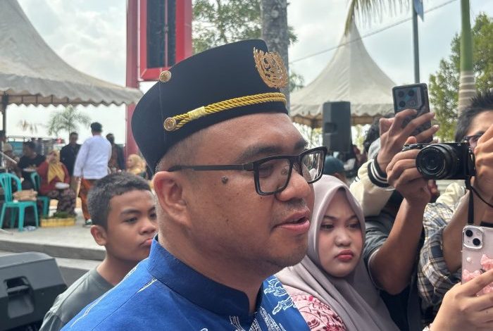 Bupati Kutai Kartanegara Aulia Rahman Basri