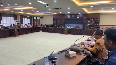 Acara Rapat Dengar Pendapat (RDP) DPRD Kukar di Ruang Banmus Gedung DPRD Kukar, Jumat (25/9/2026).