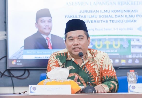 Guru Besar Universitas Islam Negeri (UIN) Walisongo Semarang, Prof. Dr. Ilyas Supena, M.Ag.