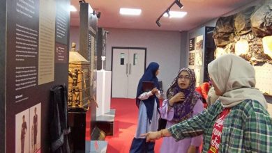 Mini museum di Balai Pelestarian Kebudayaan Kaltim menghadirkan koleksi warisan budaya.