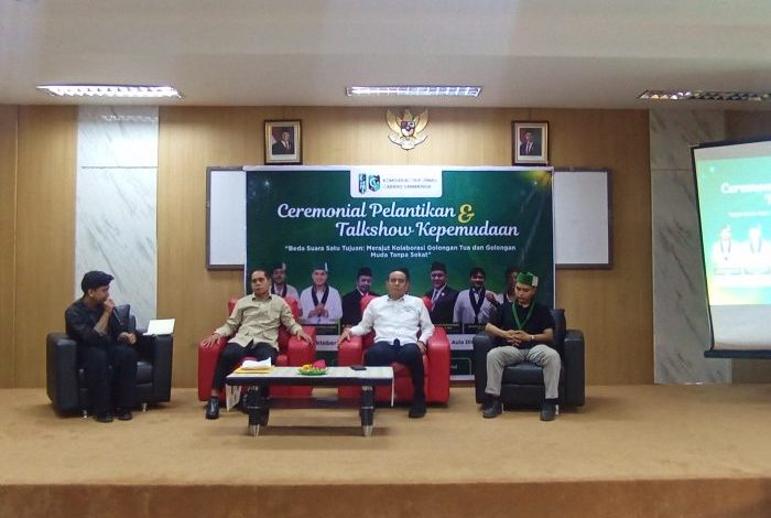 Ketua DPRD Samarinda, Helmi Abdullah menghadiri talkshow yang diselenggarakan HMI Komisariat FKIP di Aula Dinas Perpustakaan dan Kearsipan kota Samarinda, Jumat (30/10/2026).
