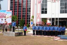 Sekretaris Kabupaten (Sekkab) Kukar H Sunggono jadi Inspektur Upacara Peringatan Hari Kesaktian Pancasila di Lapangan Kantor Bupati Kukar, Kamis (1/10/2026).