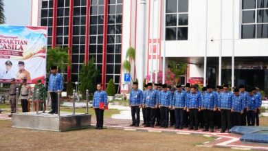 Sekretaris Kabupaten (Sekkab) Kukar H Sunggono jadi Inspektur Upacara Peringatan Hari Kesaktian Pancasila di Lapangan Kantor Bupati Kukar, Kamis (1/10/2026).