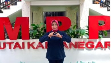 Sekretaris DPMPTSP Kukar, Sri Ridayani.