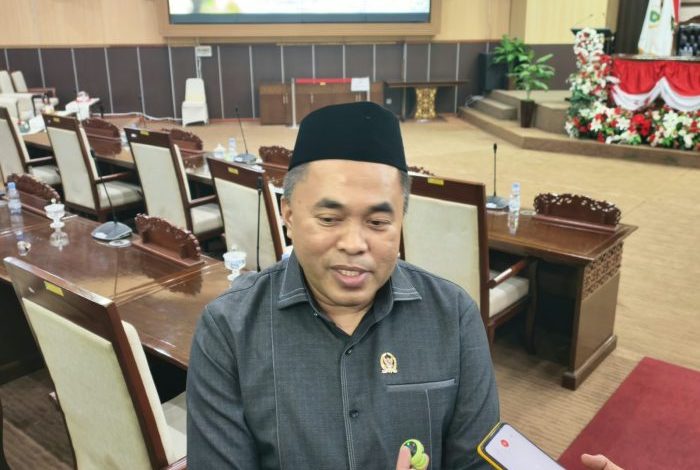 Ketua DPRD Kukar, Ahmad Yani usai Rapat Paripurna di Ruang Sidang Utama DPRD Kukar, Senin (5/10/2026).