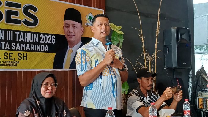 Anggota DPRD Samarinda, Arie Wibowo melaksanakan kegiatan reses di Kemoyang Cafe, Jalan Bukit Alaya, Kelurahan Sungai Pinang Dalam, Kecamatan Sungai Pinang, Kamis (8/10/2026).