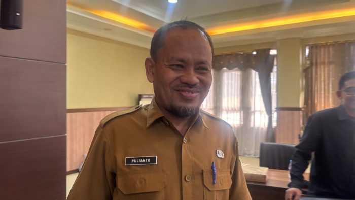 Sekretaris Disdikbud Kutai Kartanegara, Pujianto.