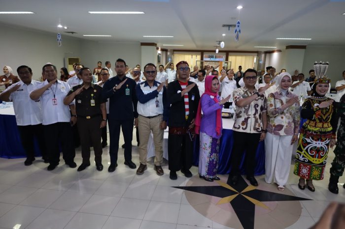Bupati Kukar Aulia Rahman Basri menghadiri syukuran HUT ke-61 Bankaltimtara di Lantai 3 Bankaltimtara Cabang Tenggarong, Rabu (14/10/2026).