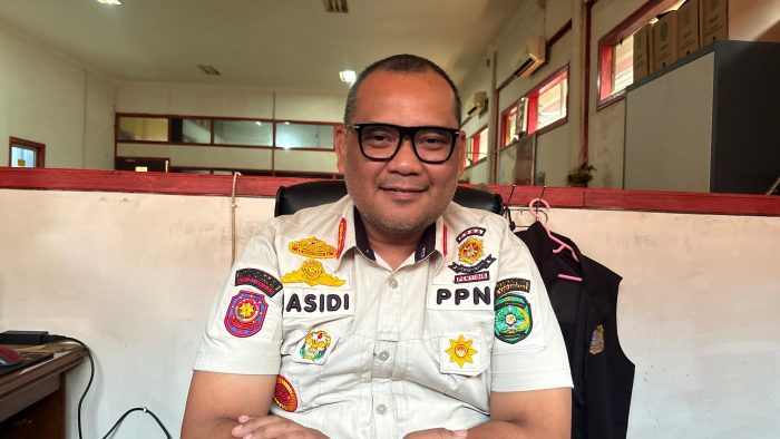 Kepala Bidang Penegakan Produk Hukum Daerah Satpol PP Kutai Kartanegara, Rasidi.