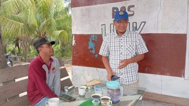 Anggota DPRD Samarinda dari Fraksi PAN, Suparno saat berada di Posko Belakar Handil Kopi, Kamis (8/10/2026).