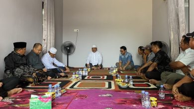 Wakil Bupati Berau, Gamalis memfasilitasi penyelesaian sengketa lahan di Kampung Manunggal Jaya, Jumat (23/10/2026).